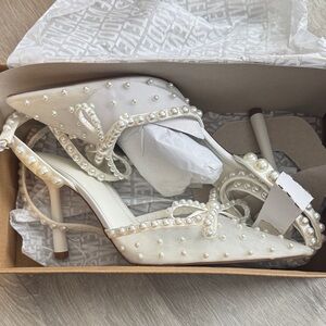Steve Madden White Pearl-Studded Heels